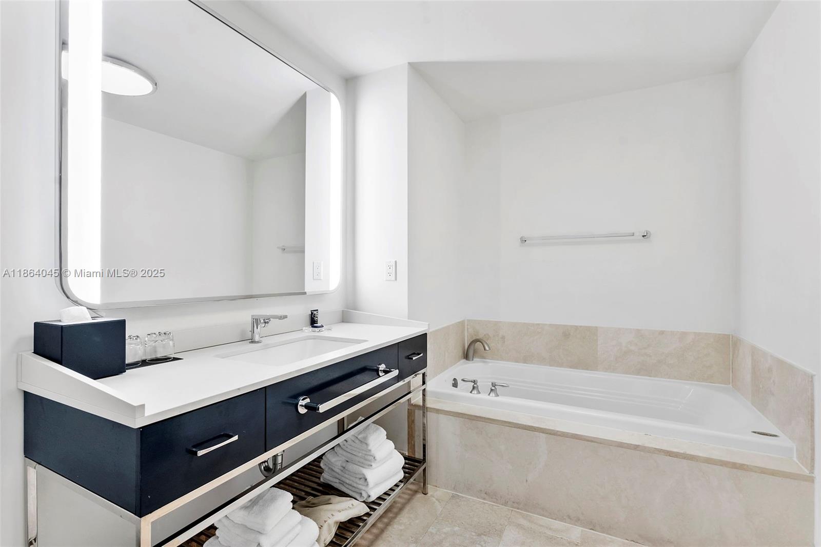 image Fontainebleau Ii Tresor24