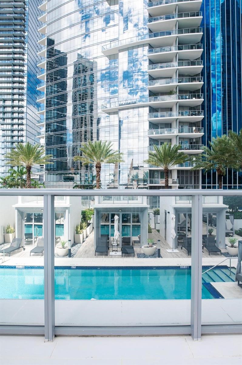 image Paramount Miami Worldcent23