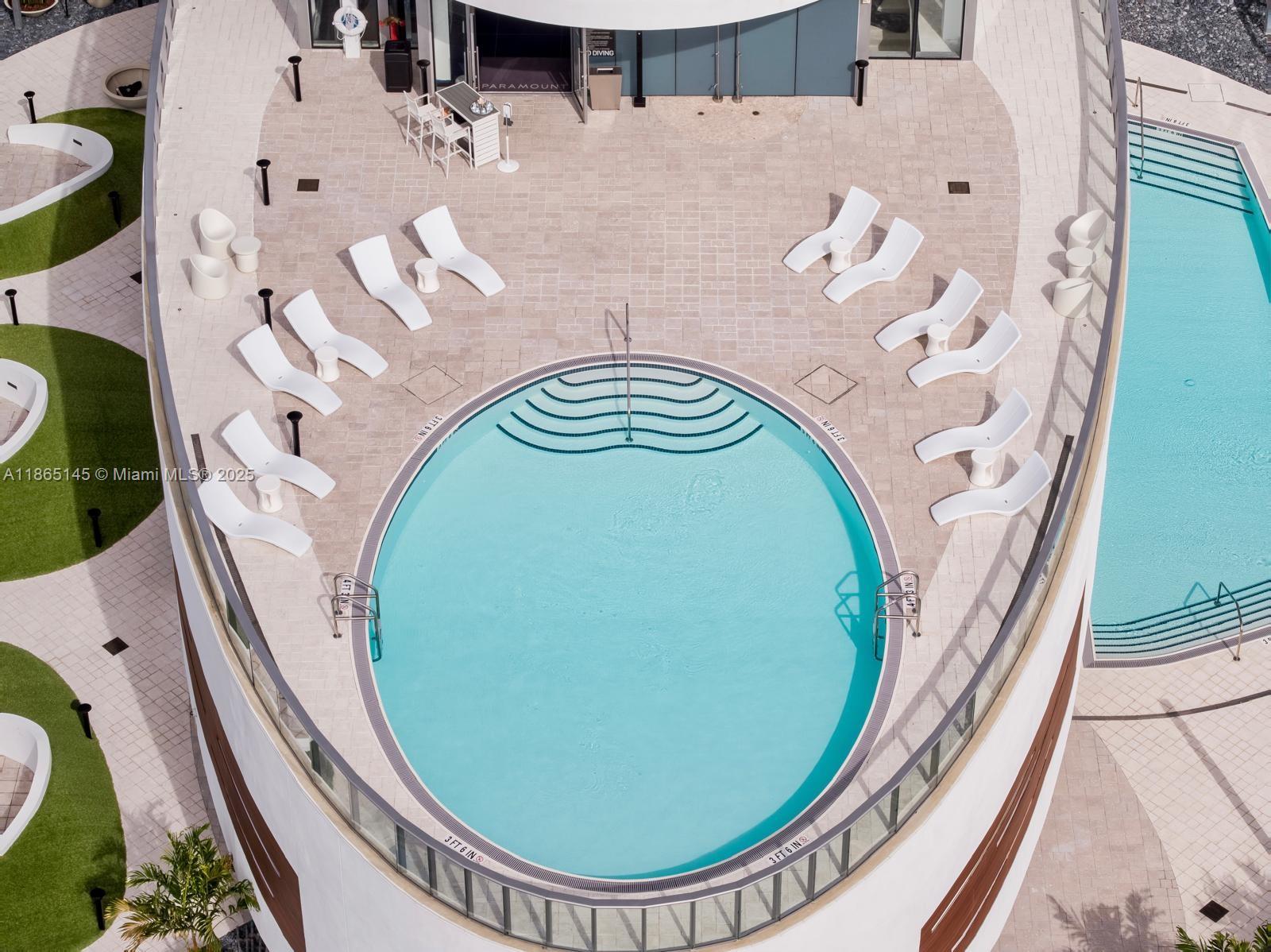 image Paramount Miami Worldcent28