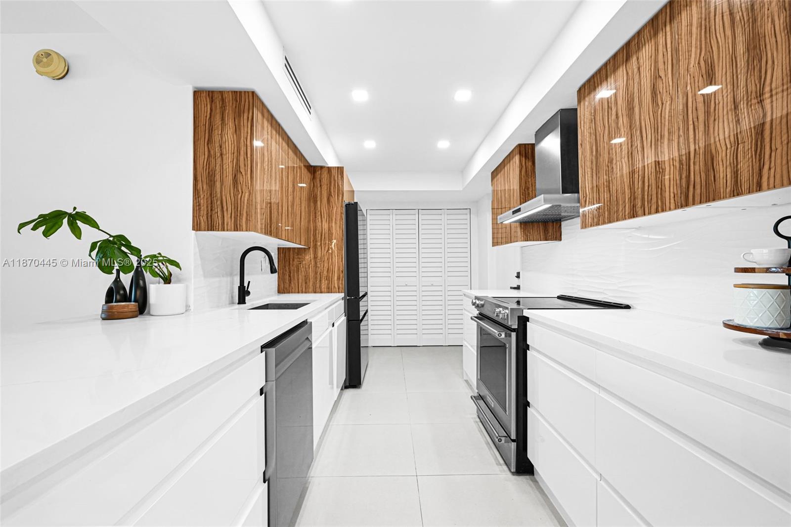 2100 S Ocean Dr #3CD Fort Lauderdale, FL 33316