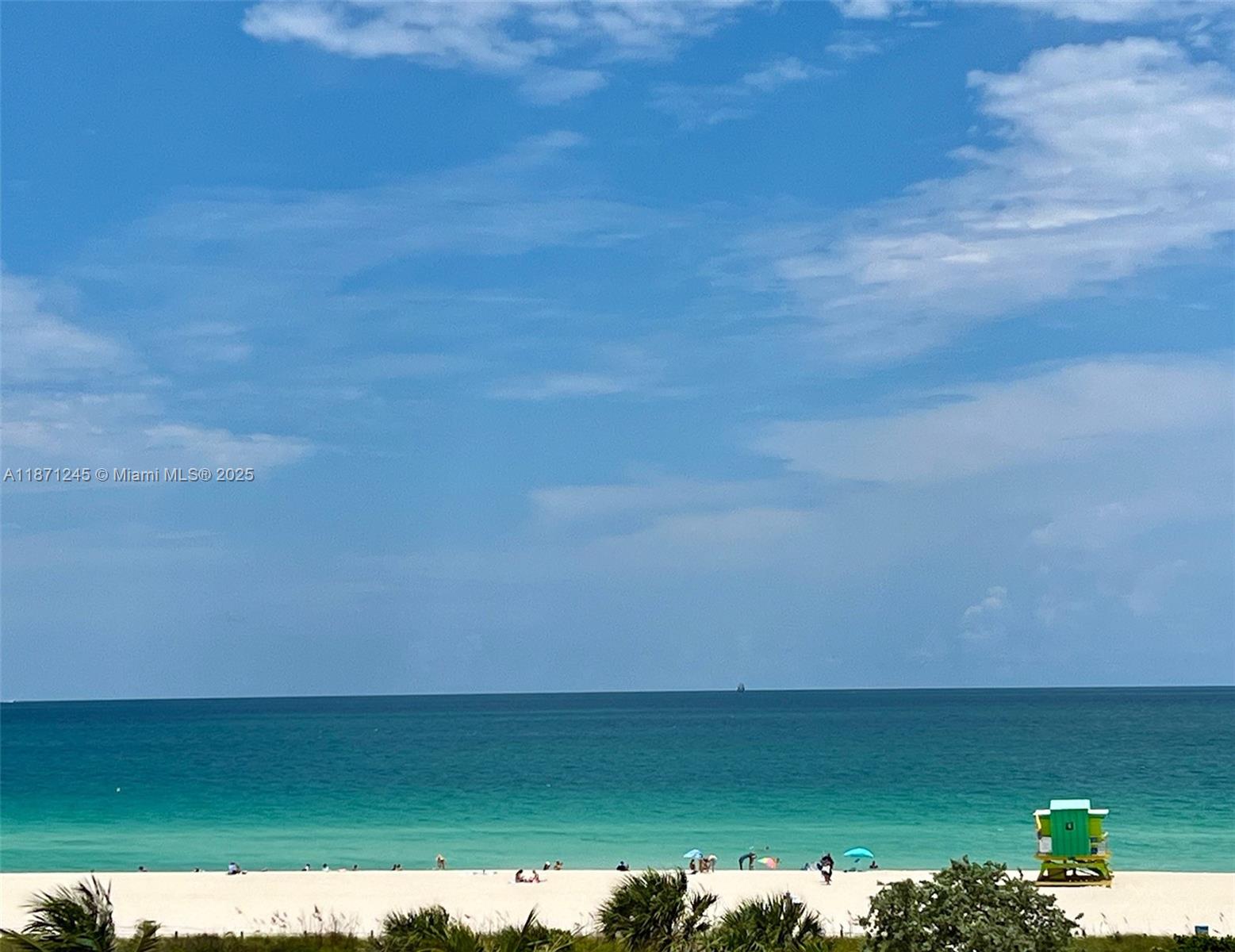 345 Ocean Dr #525