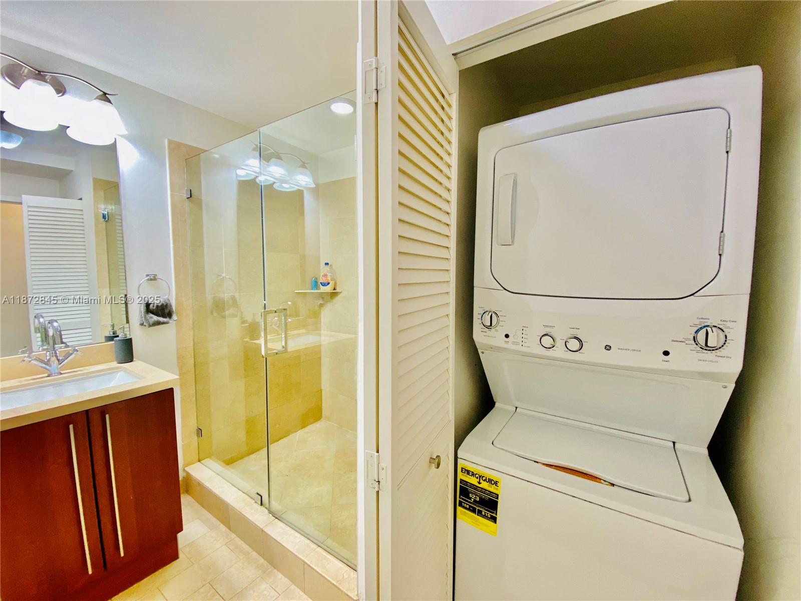 image The Axis On Brickell Cond18