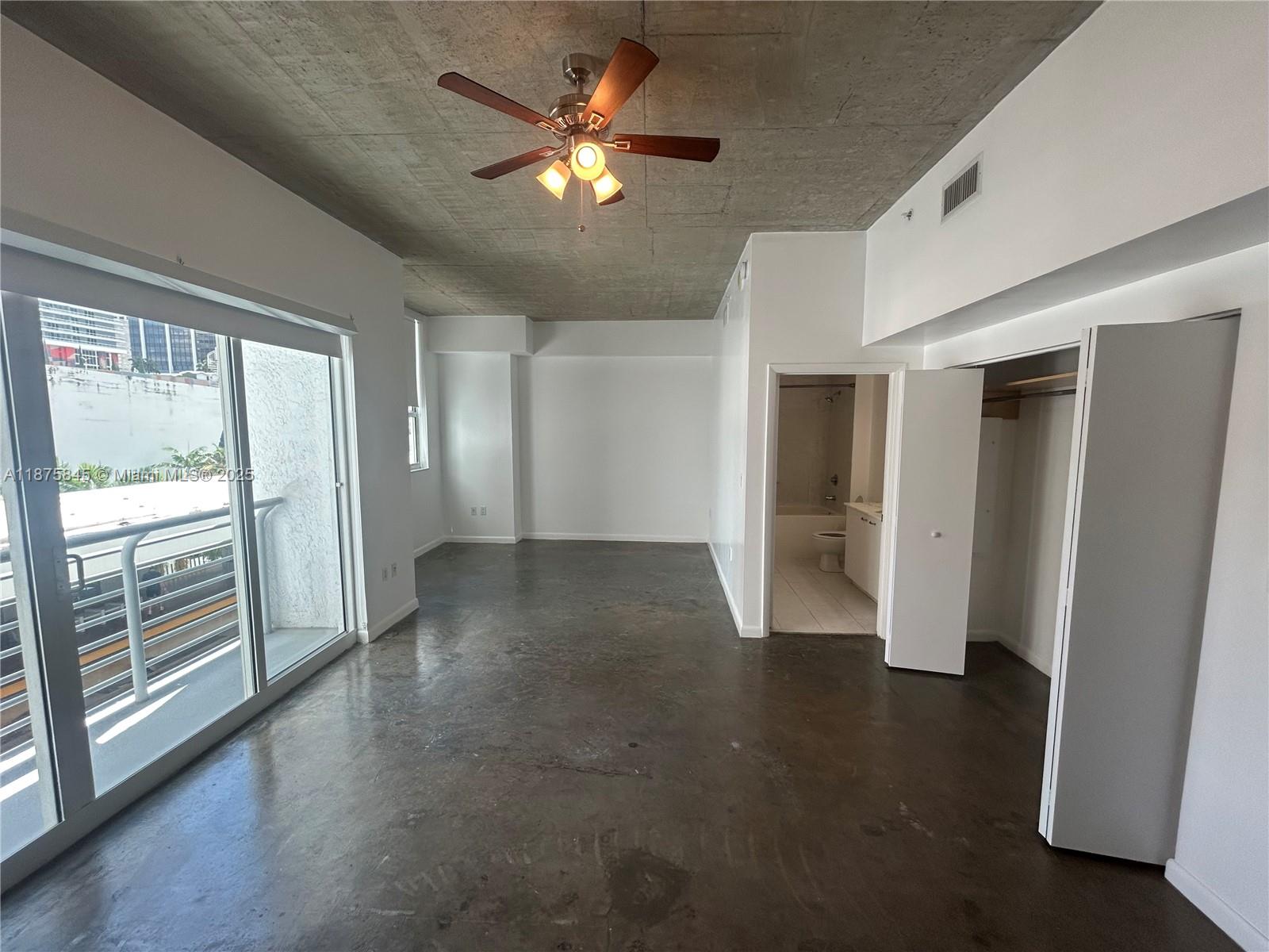image The Loft Downtown Ii6