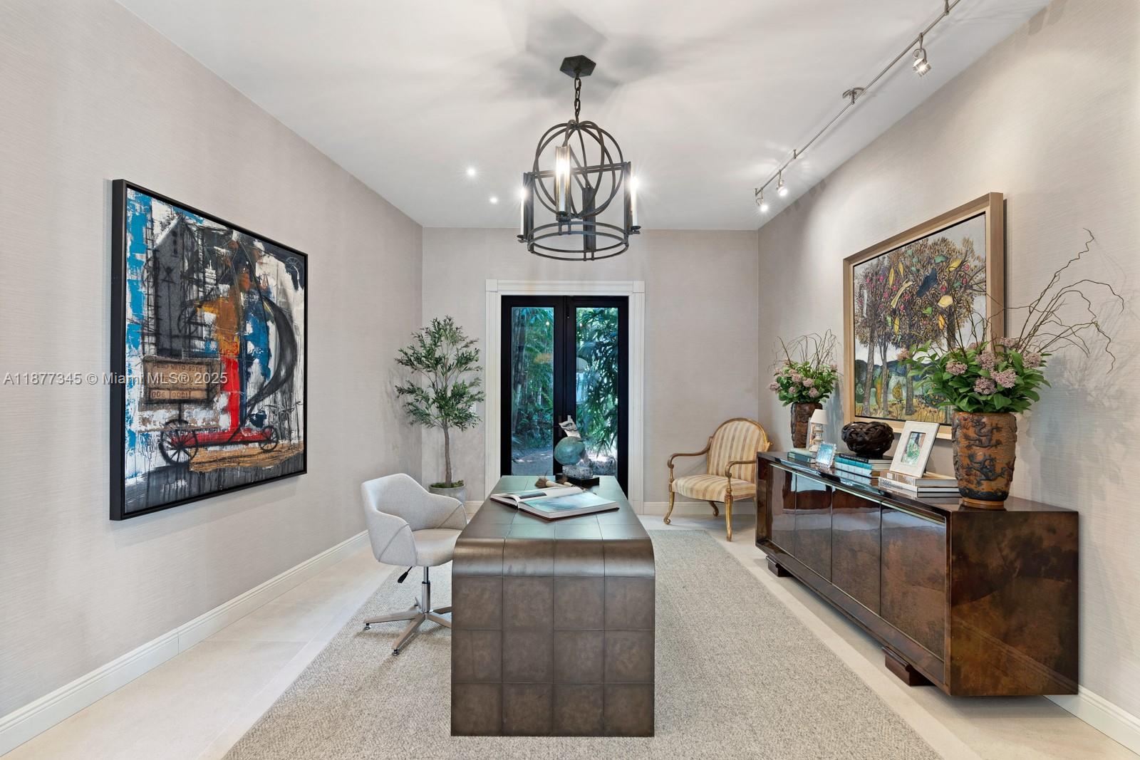 4 Palm Ave Miami Beach, FL 33139