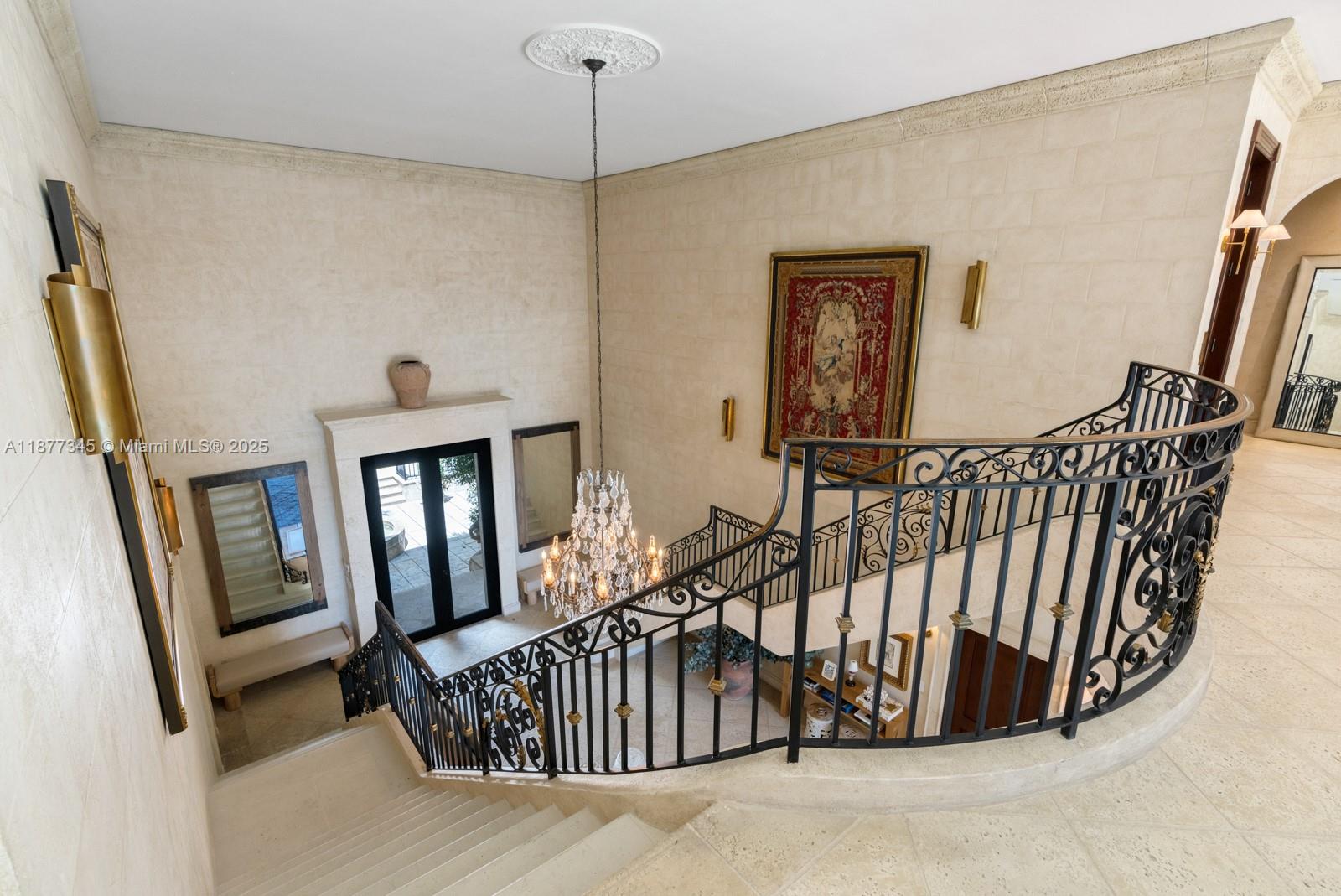 4 Palm Ave Miami Beach, FL 33139