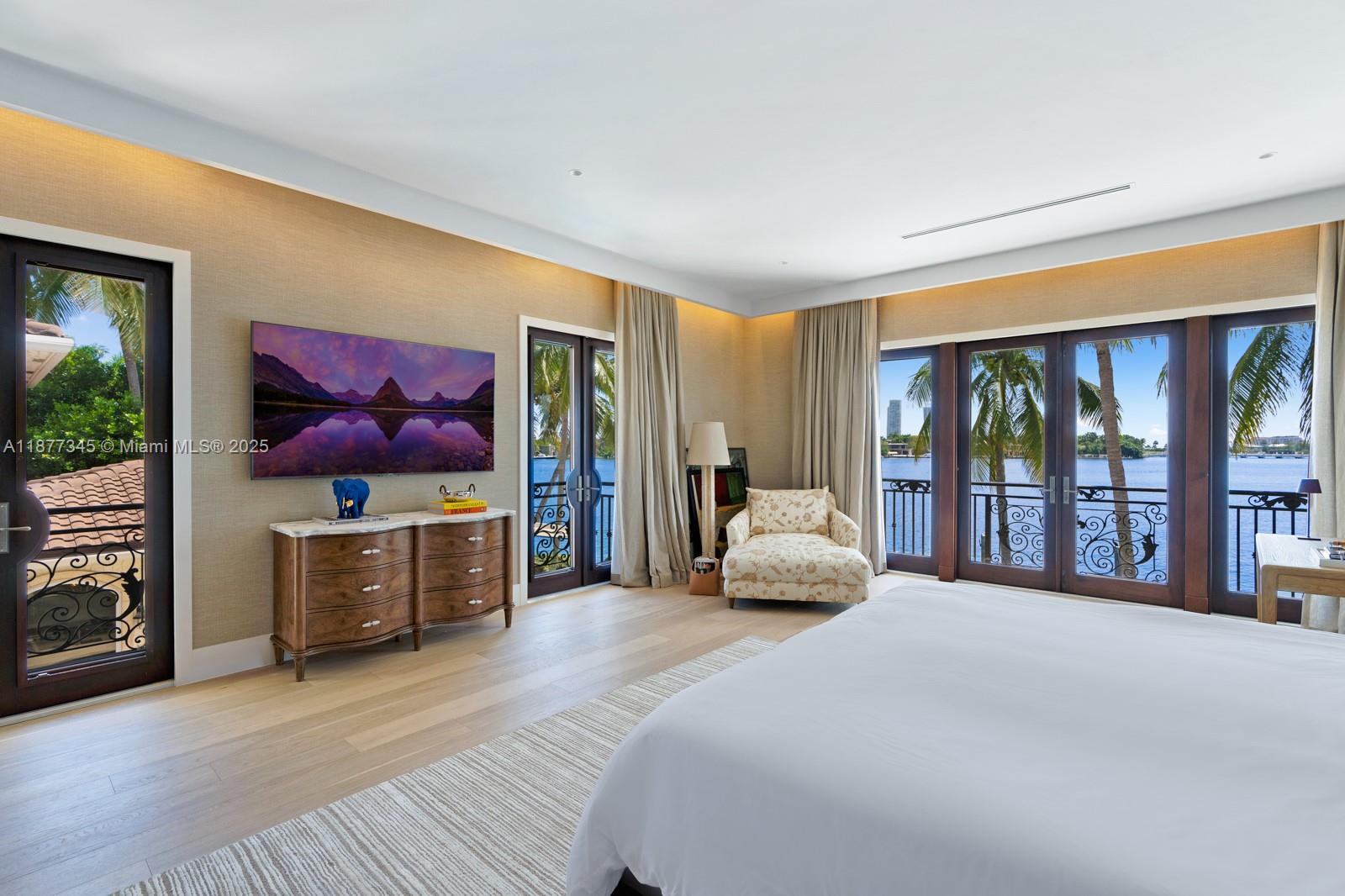 4 Palm Ave Miami Beach, FL 33139