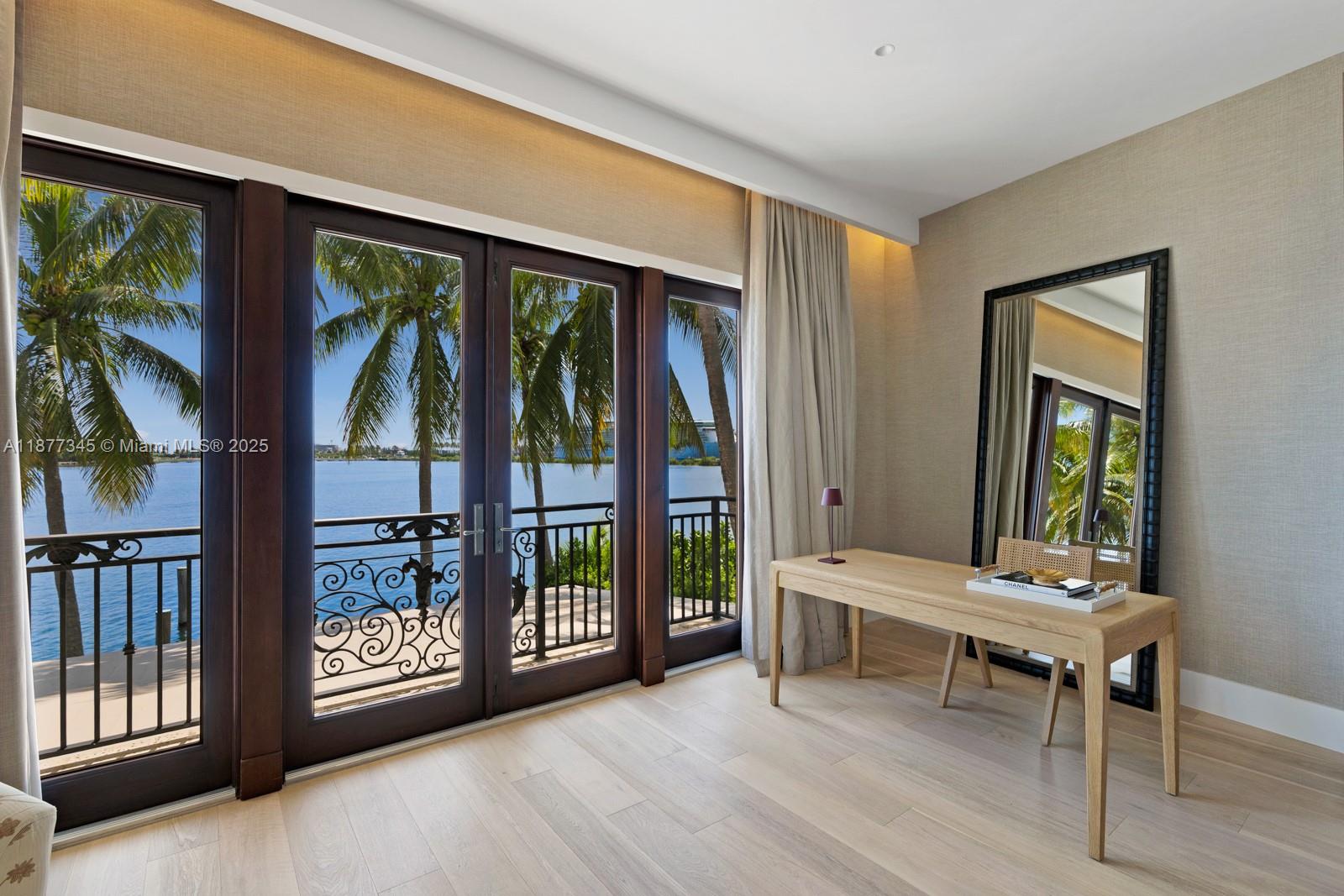 4 Palm Ave Miami Beach, FL 33139