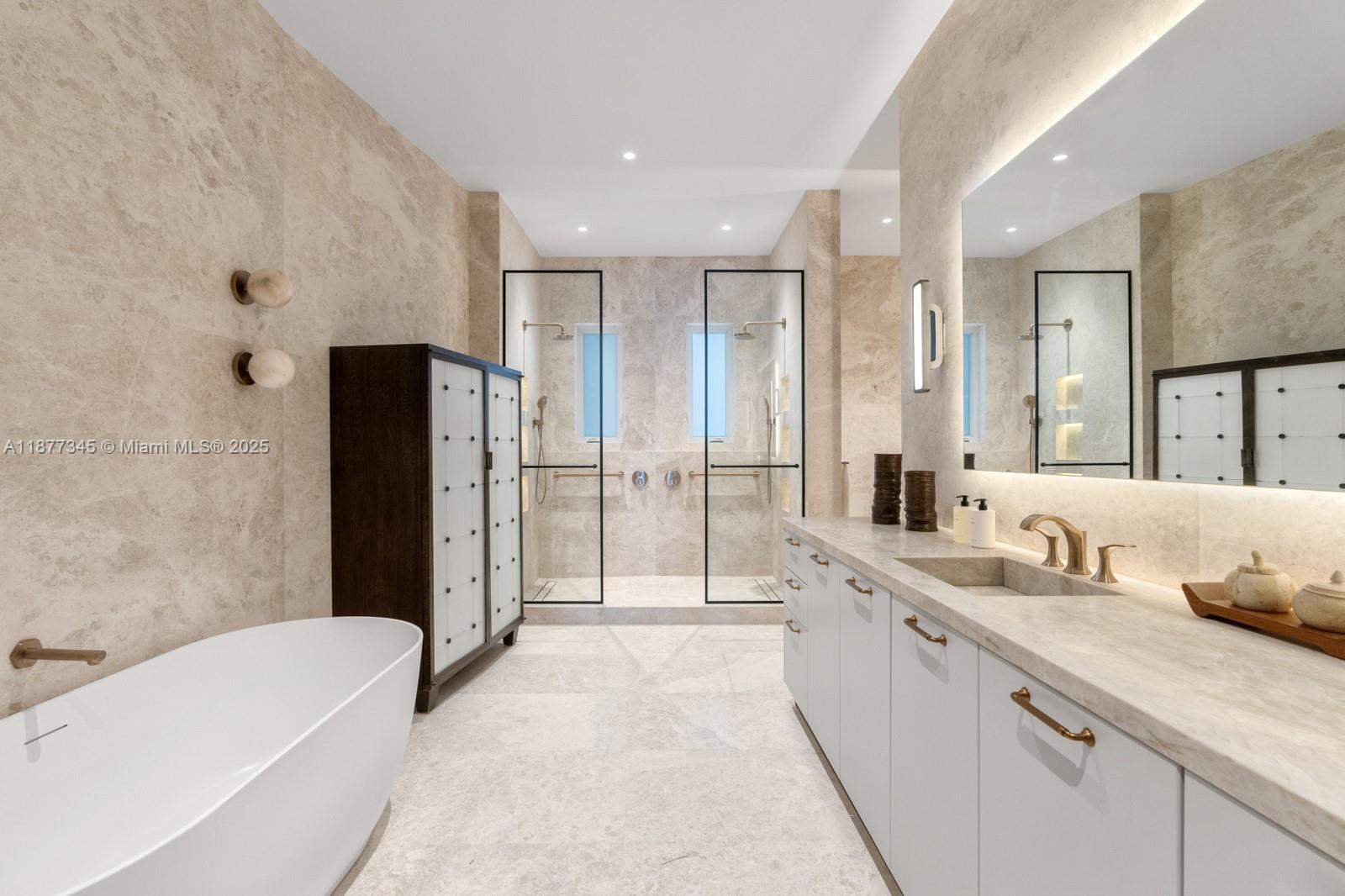 4 Palm Ave Miami Beach, FL 33139