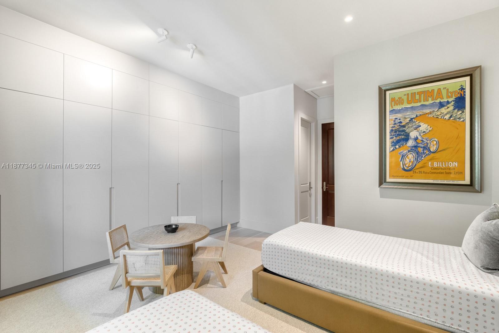 4 Palm Ave Miami Beach, FL 33139