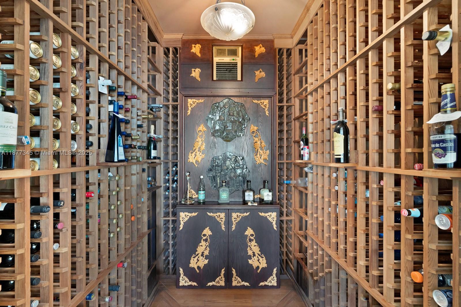 4 Palm Ave Miami Beach, FL 33139