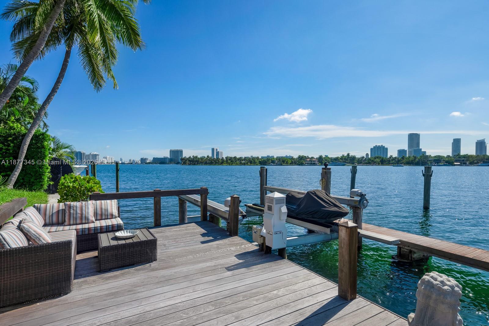 4 Palm Ave Miami Beach, FL 33139