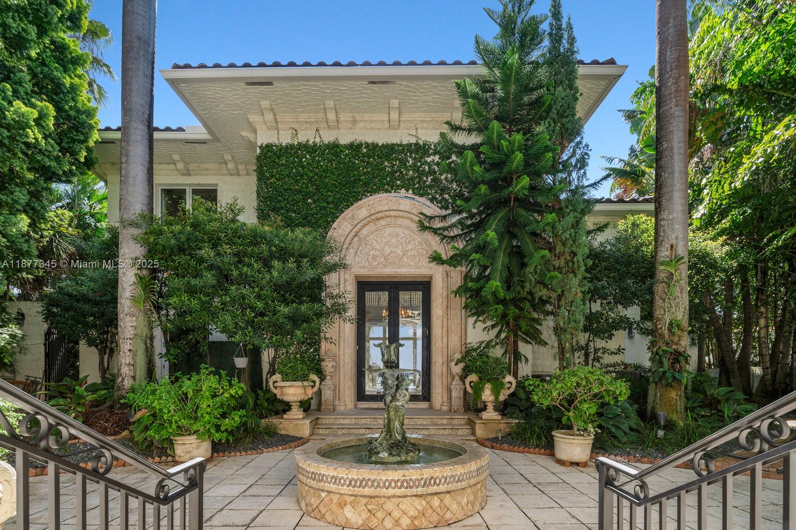 4 Palm Ave Miami Beach, FL 33139