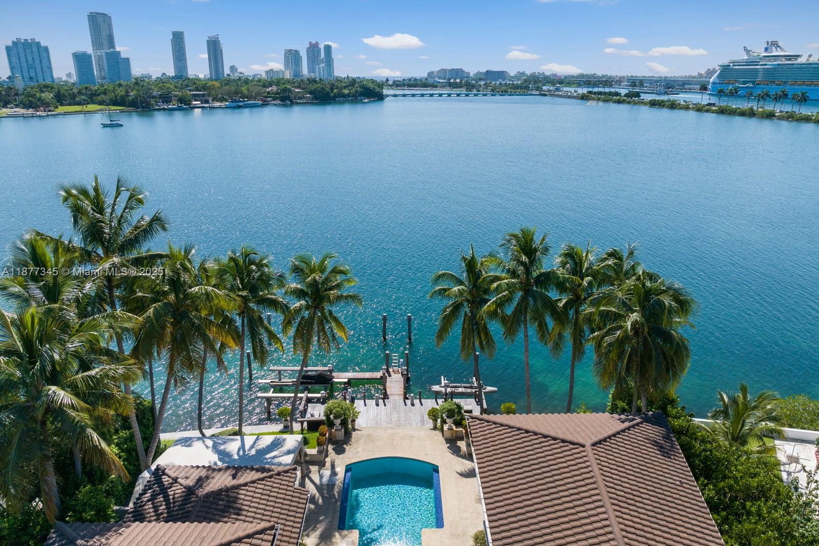 4 Palm Ave Miami Beach, FL 33139