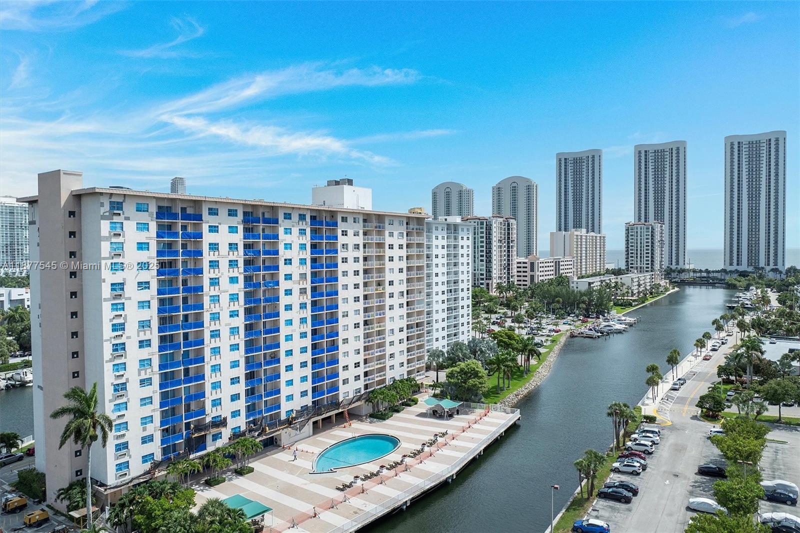 400 Kings Pt Dr #1425