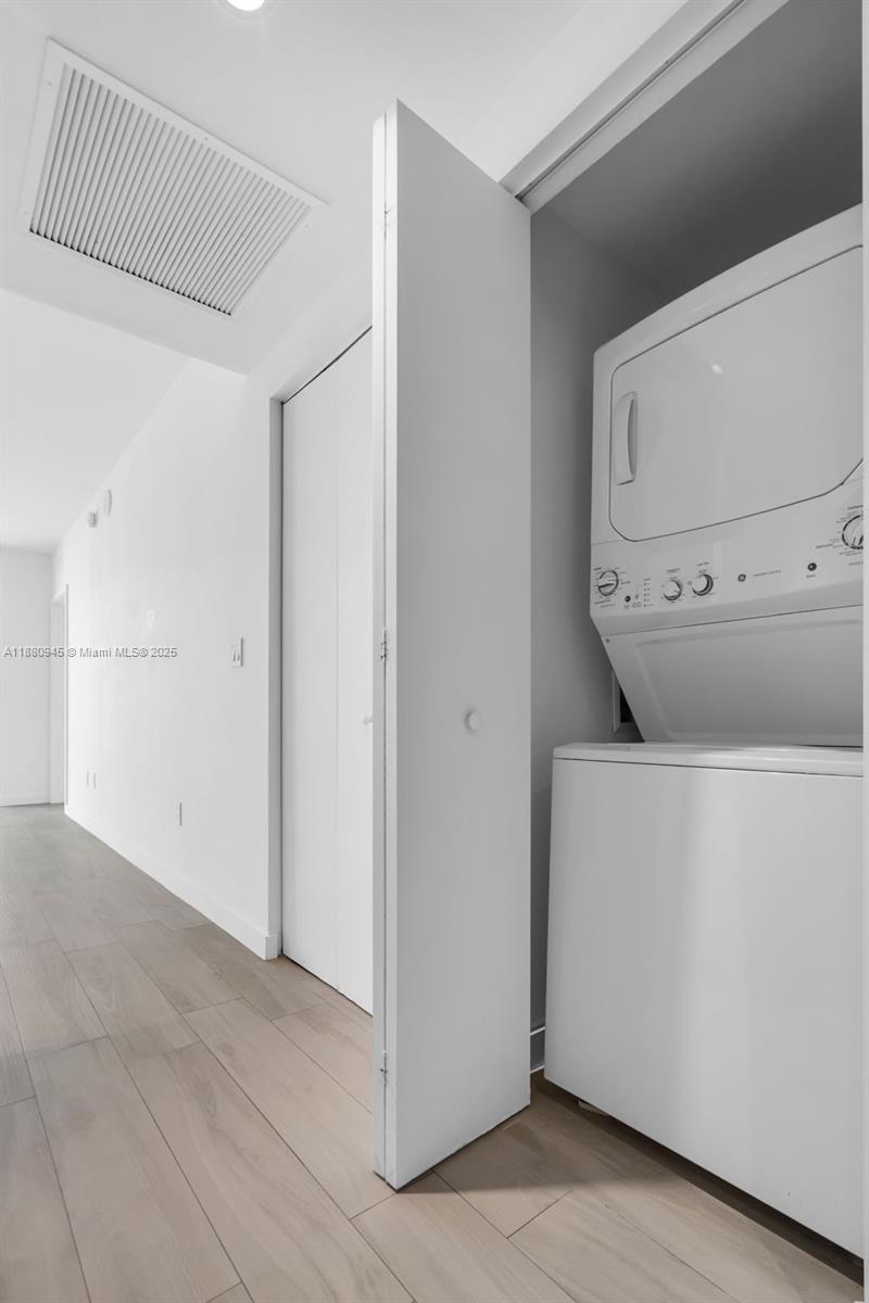 image Sls Brickell15