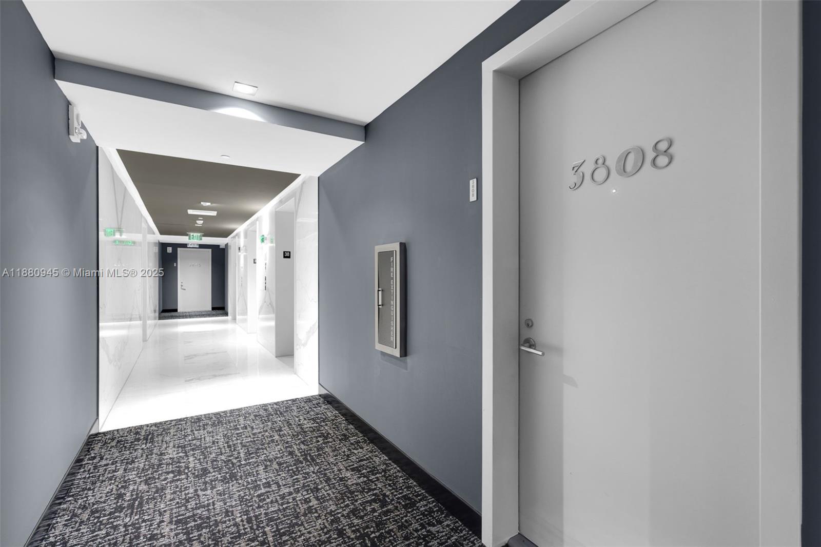 image Sls Brickell1