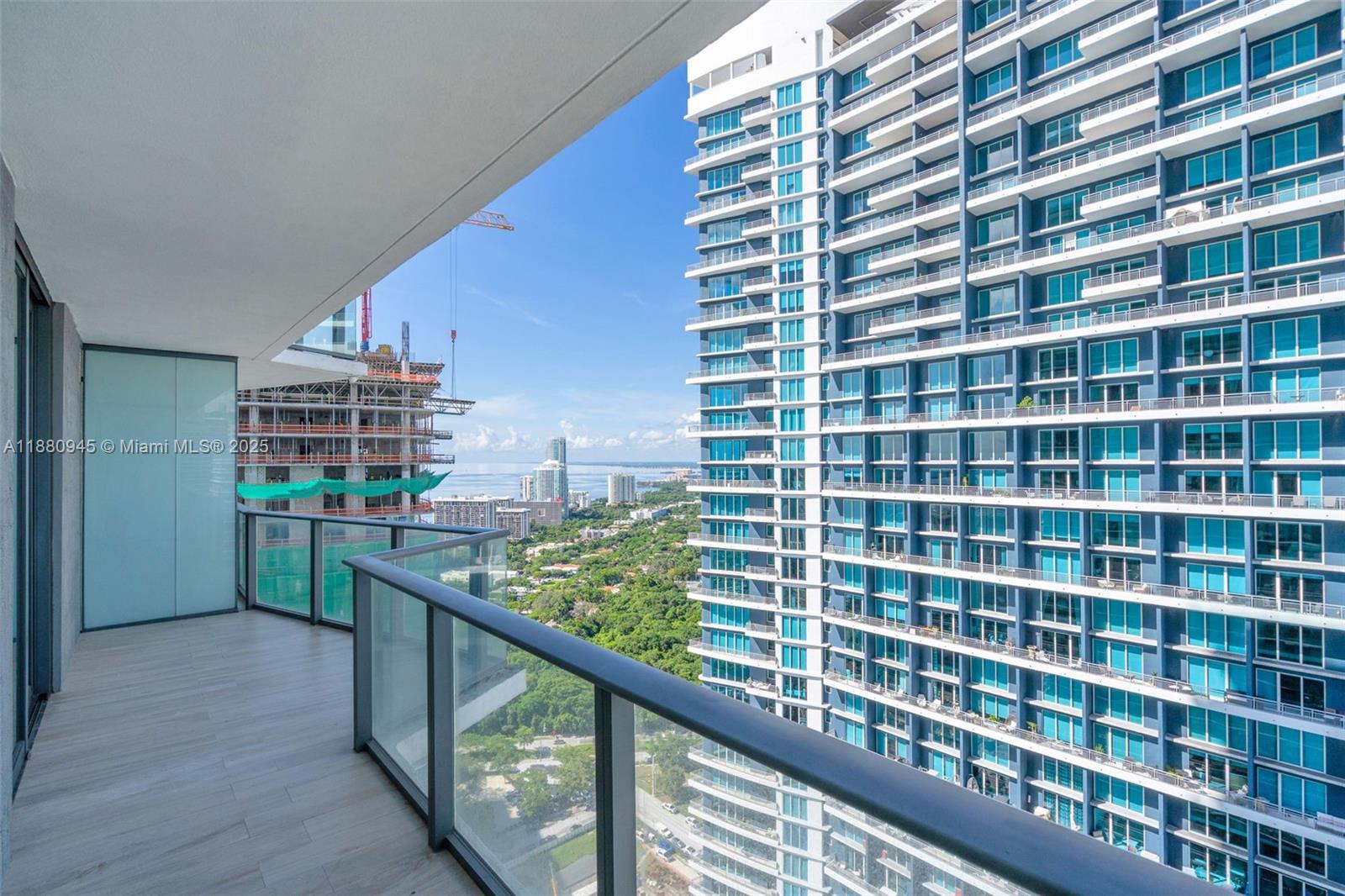 image Sls Brickell19