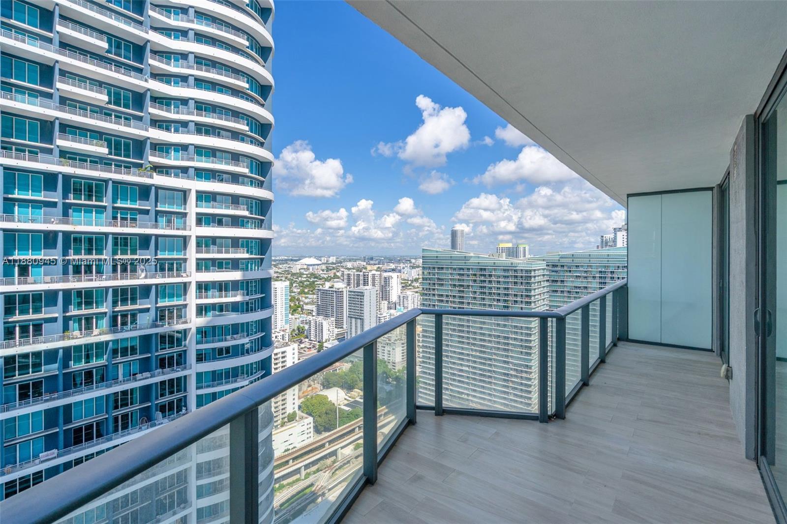 image Sls Brickell20