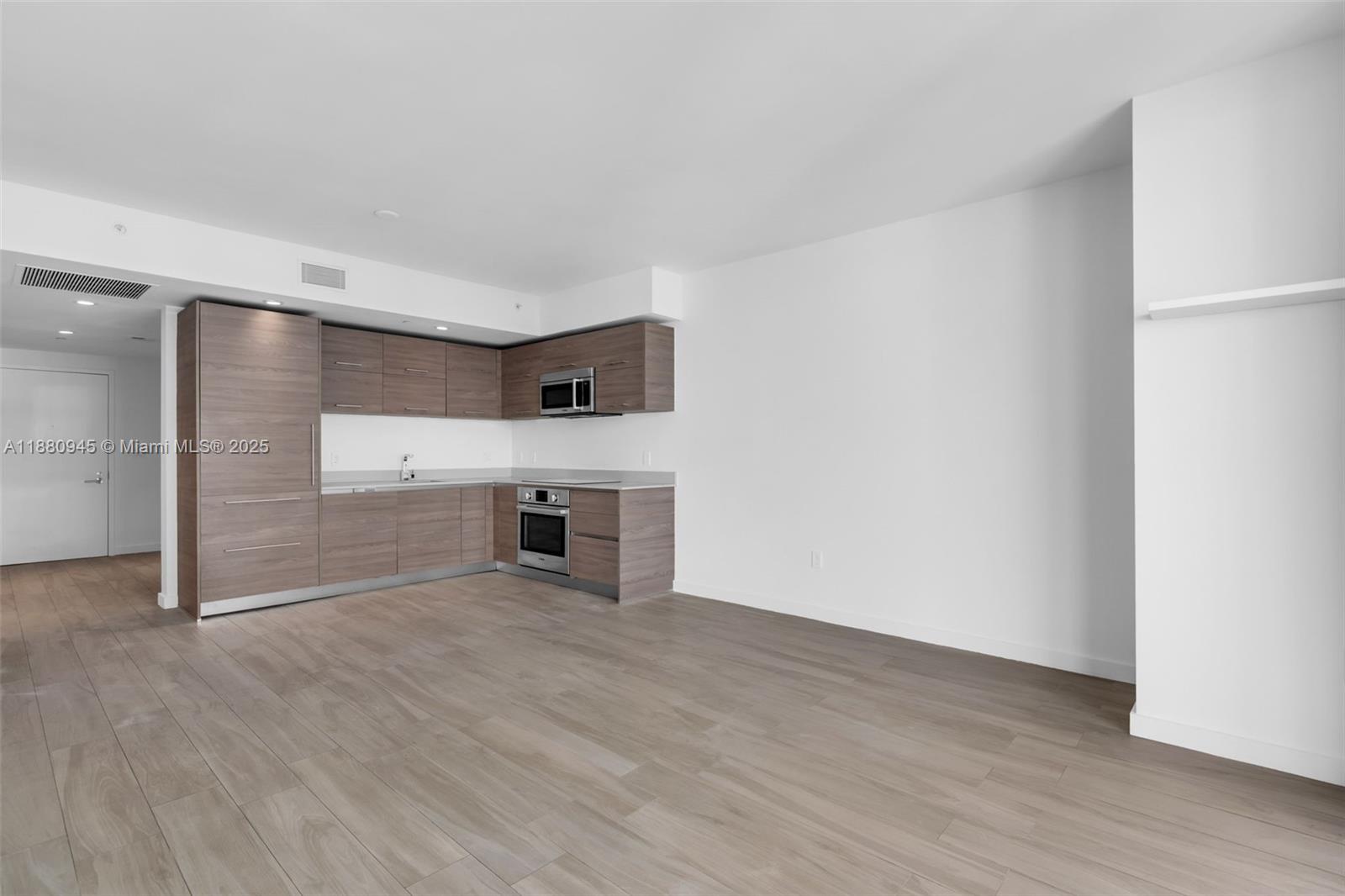 image Sls Brickell4