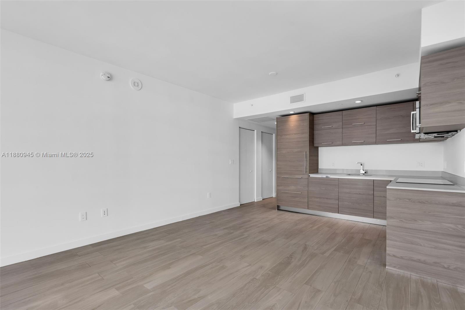 image Sls Brickell5