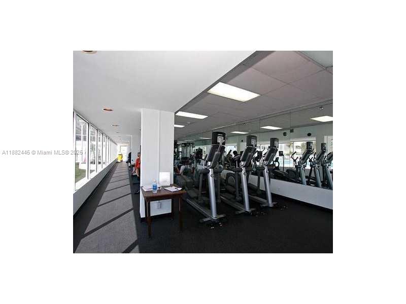 image The Decoplage Condo23