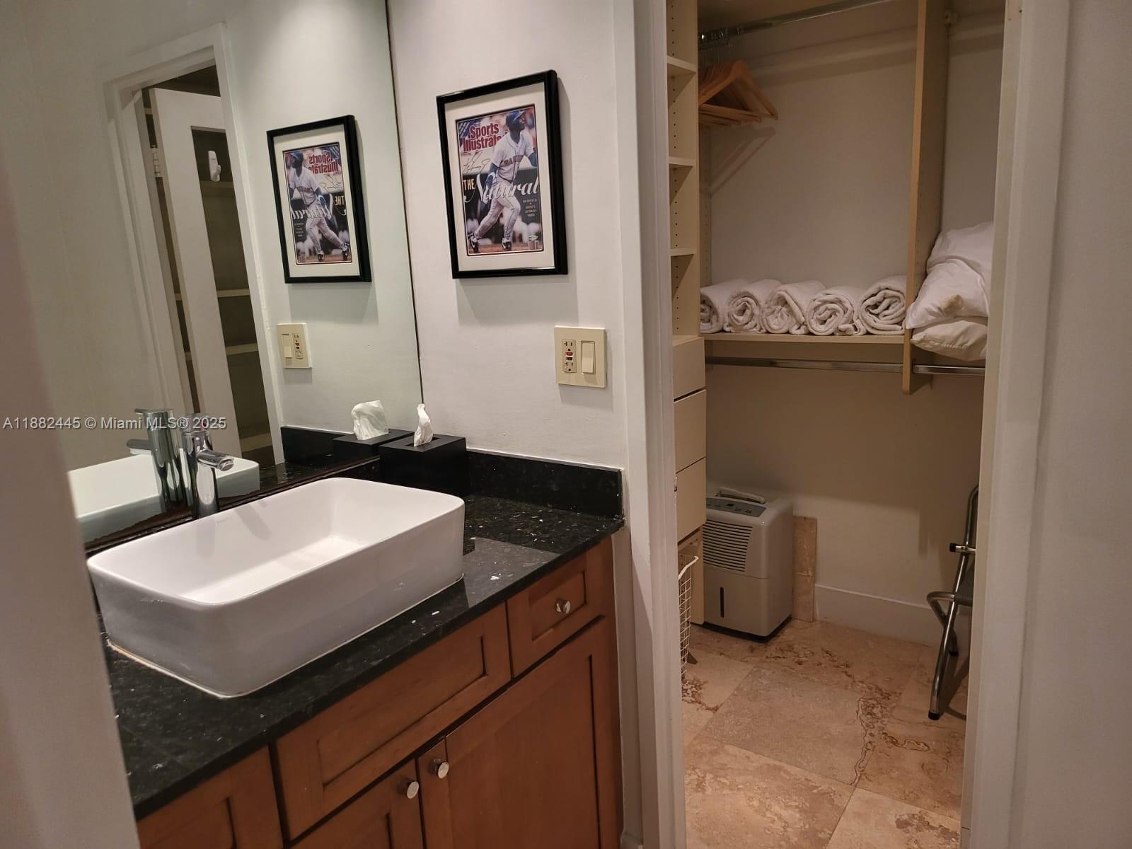 image The Decoplage Condo5