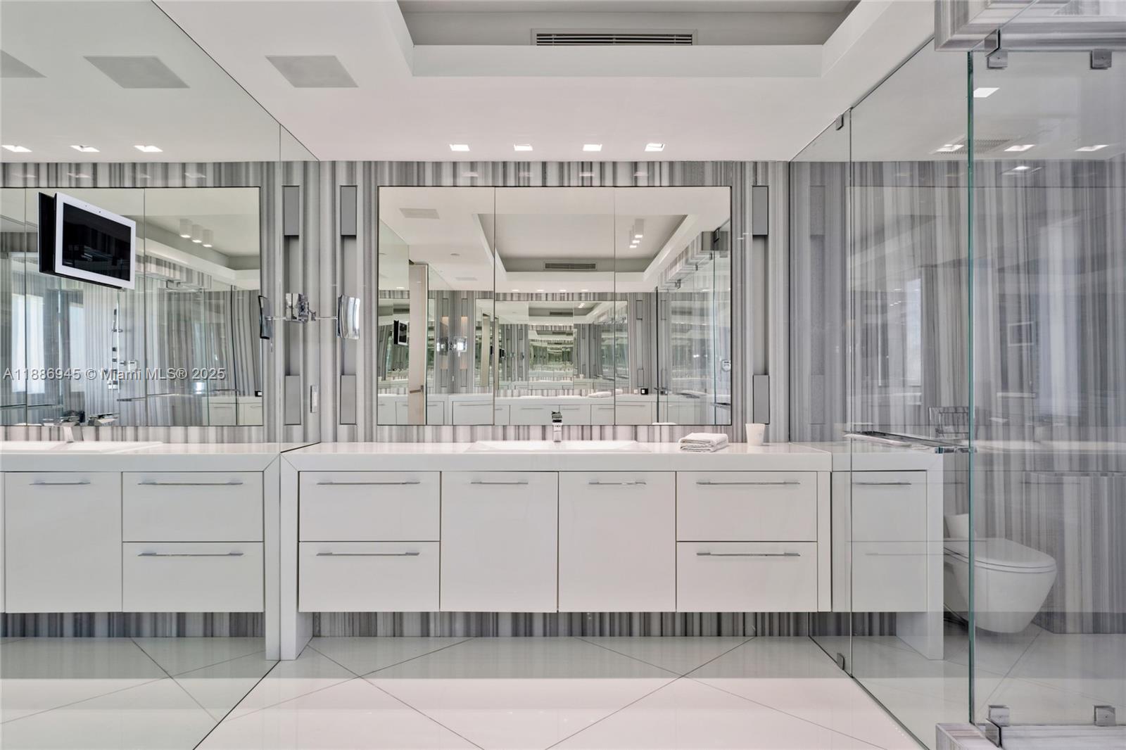 791 Crandon Blvd #1408 Key Biscayne, FL 33149 791 Crandon Blvd #1408 Key Biscayne, FL 33149