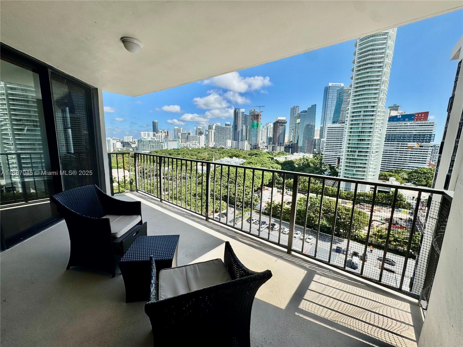 1901 Brickell Ave #B1713