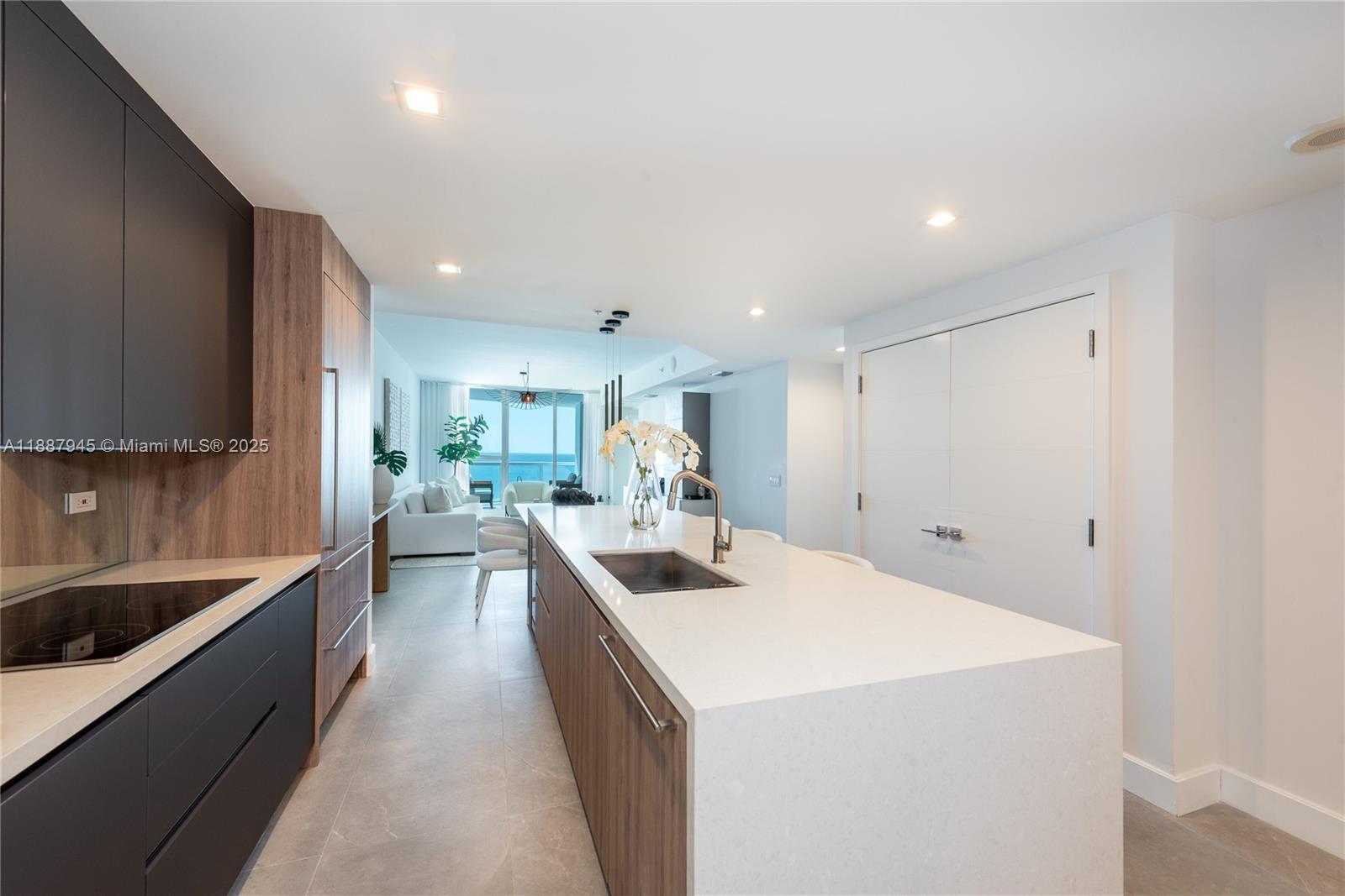 image Mosaic Miami Beach13