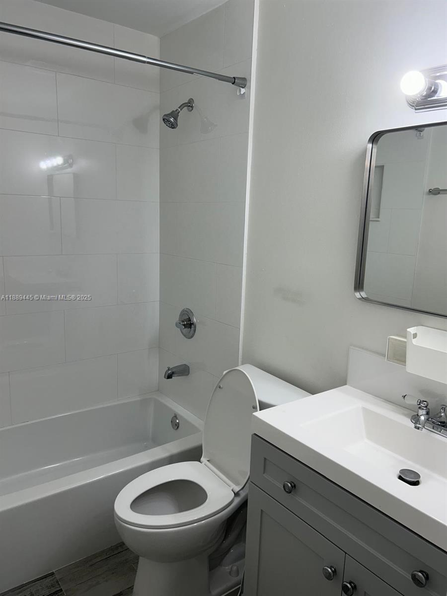 9630 SW 152nd Ave #34 Miami, FL 33196