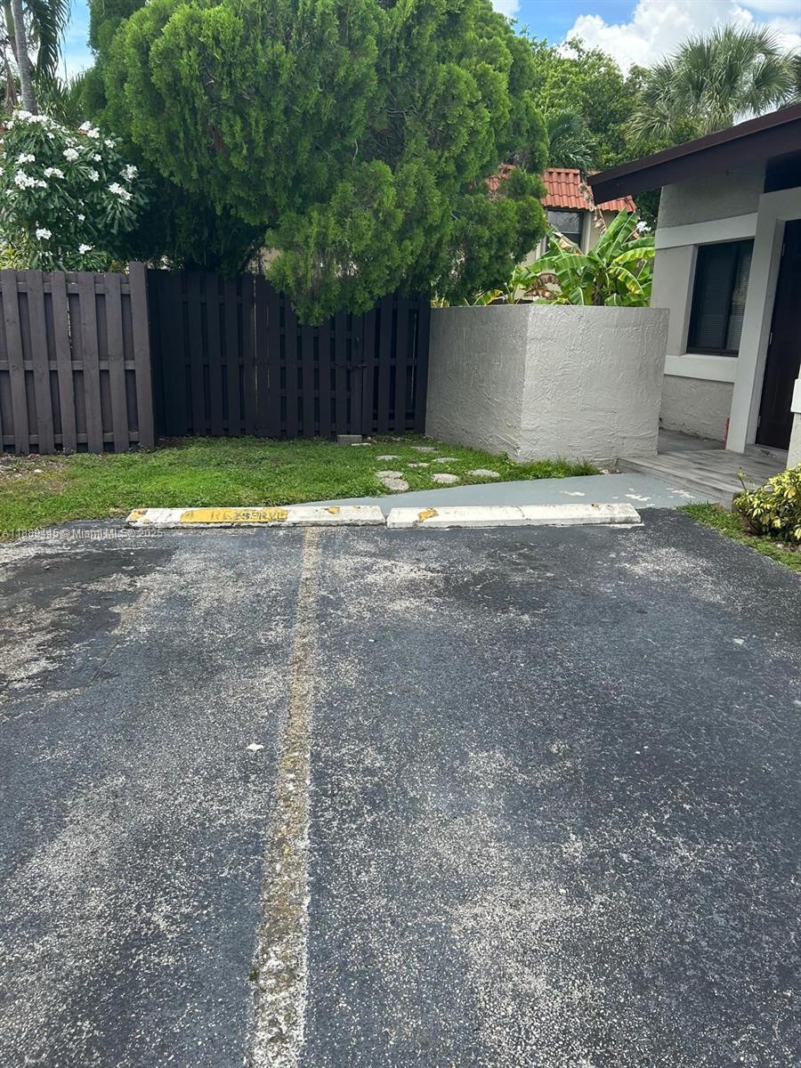 9630 SW 152nd Ave #34 Miami, FL 33196