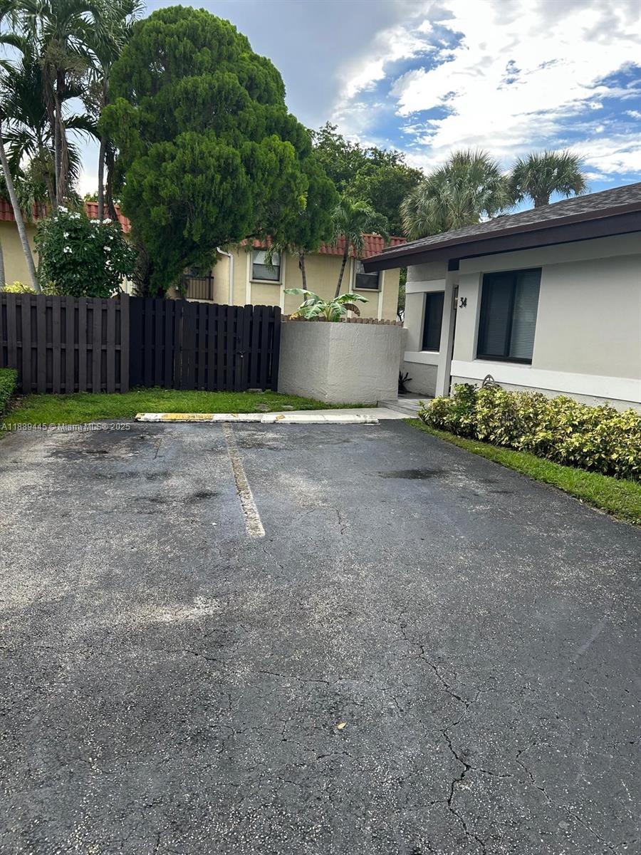 9630 SW 152nd Ave #34 Miami, FL 33196