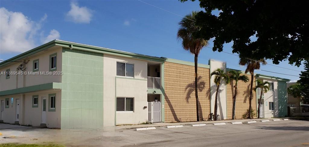 2601 NE 1st St #18