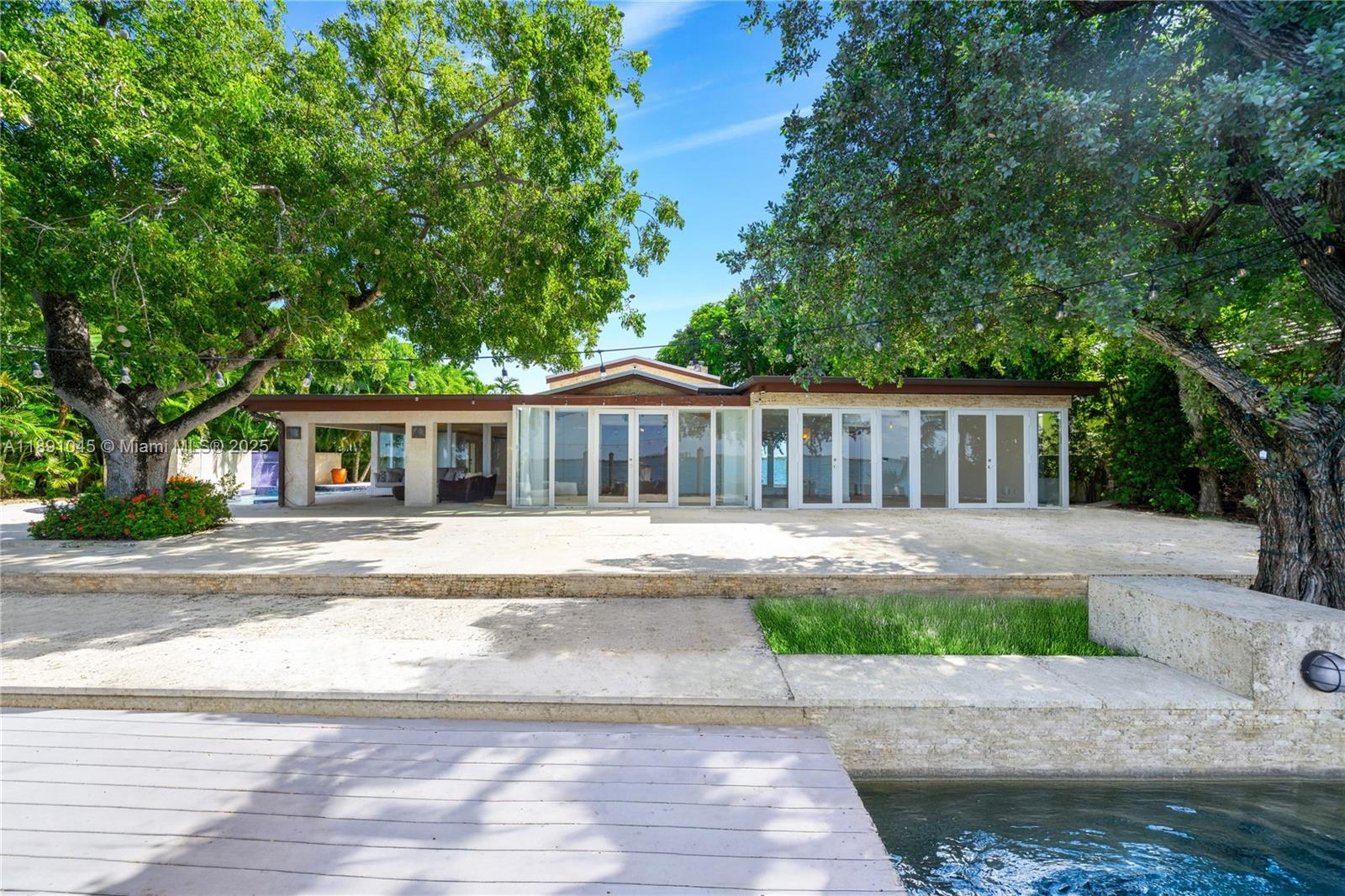 444 W Rivo Alto Dr Miami Beach, FL 33139 444 W Rivo Alto Dr Miami Beach, FL 33139