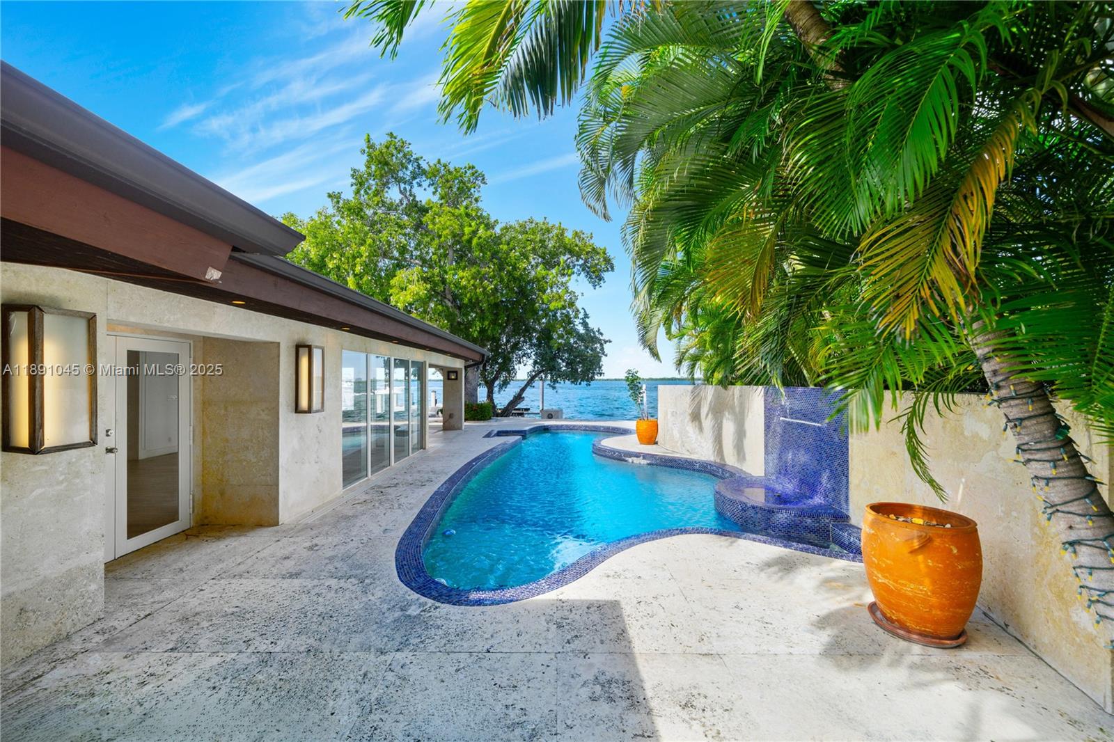 444 W Rivo Alto Dr Miami Beach, FL 33139 444 W Rivo Alto Dr Miami Beach, FL 33139
