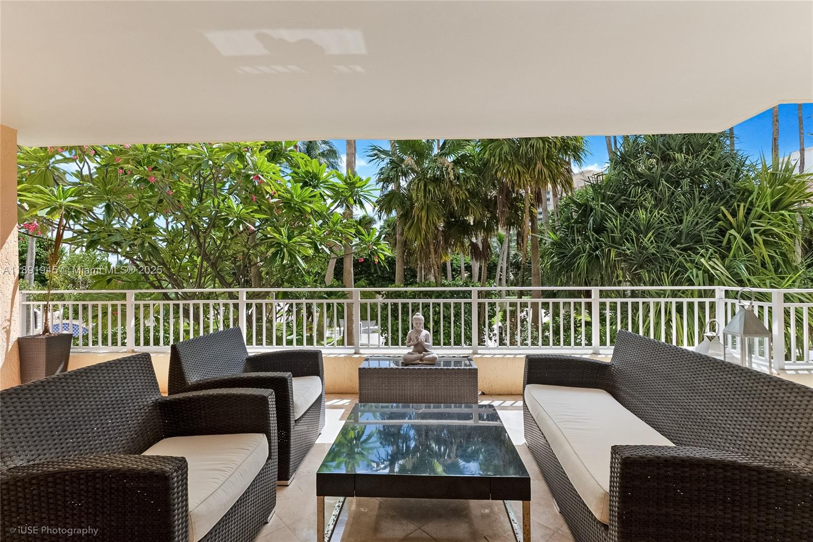 791 Crandon Blvd #303
