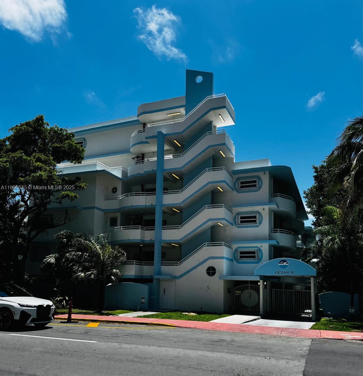 9156 Collins Ave #310