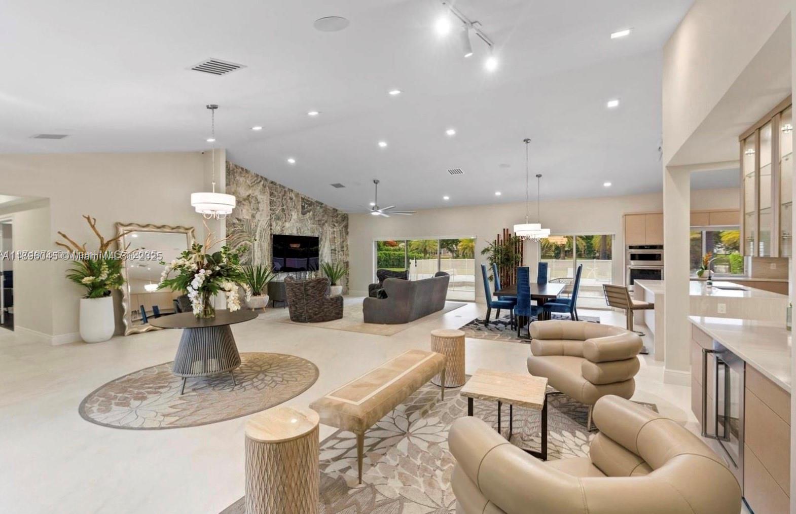 17873 W Fieldbrook Cir W Boca Raton, FL 33496