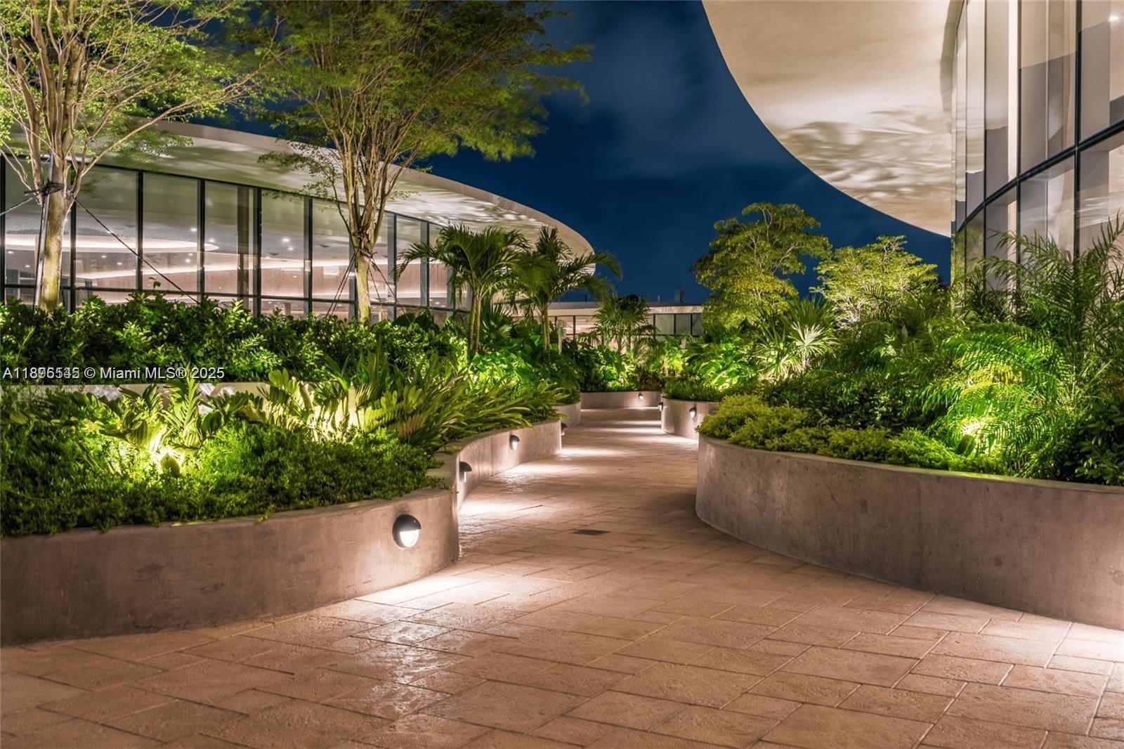 700 24th St #706 Miami, FL 33137