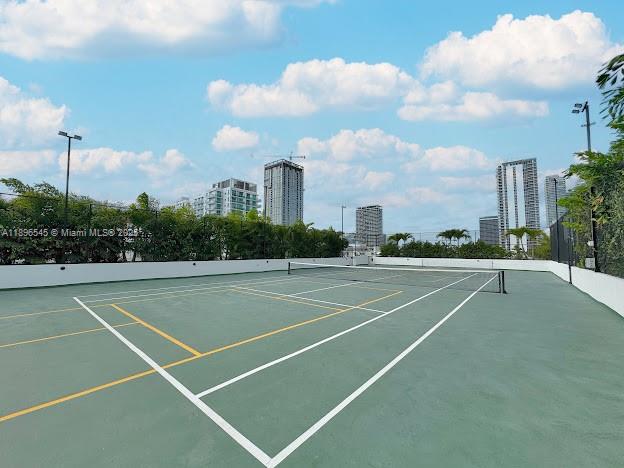 700 24th St #706 Miami, FL 33137