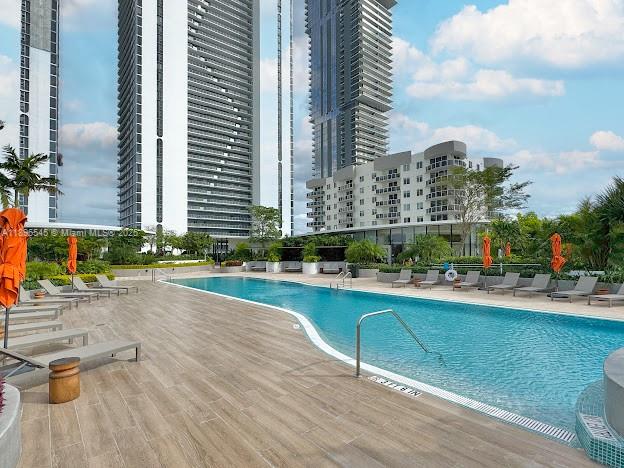 700 24th St #706 Miami, FL 33137