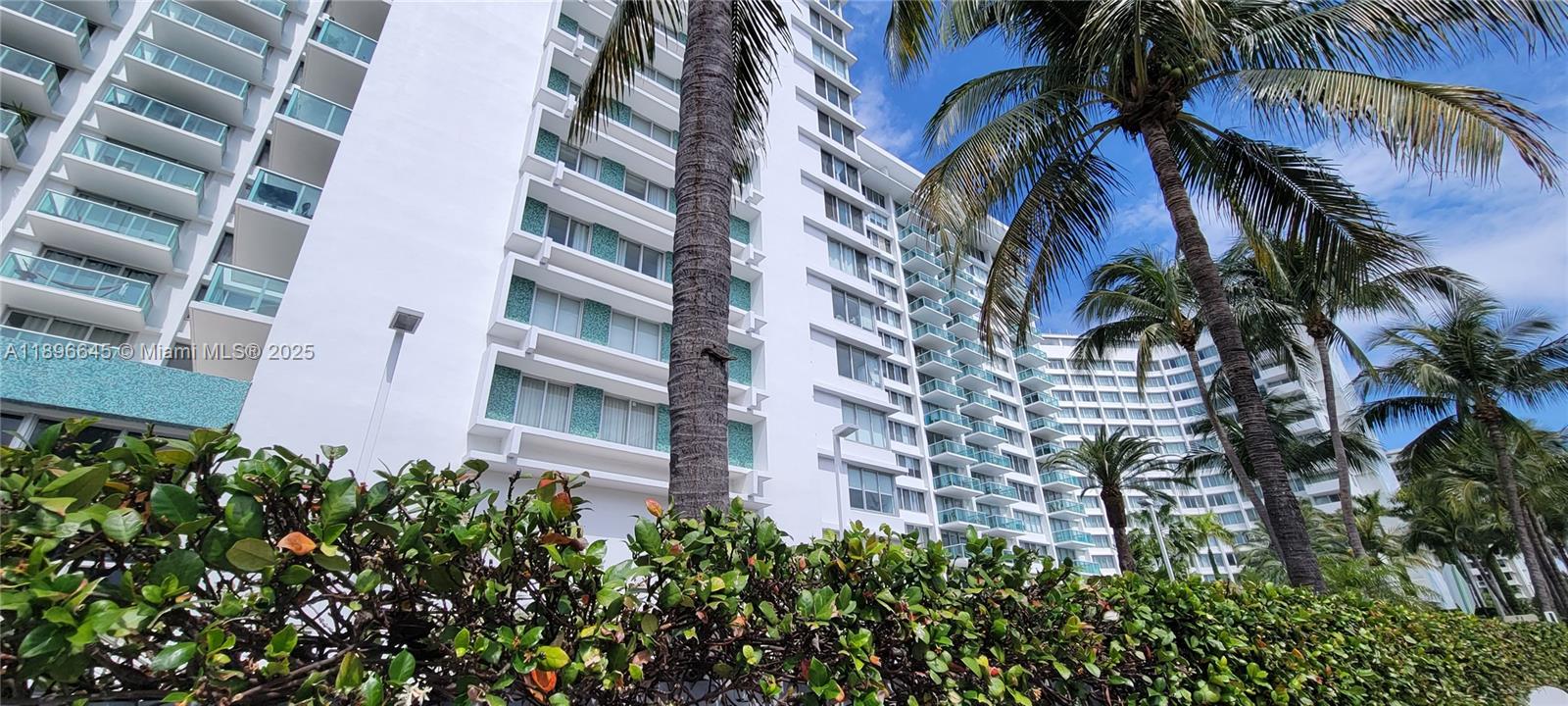 1000 West Ave #1204