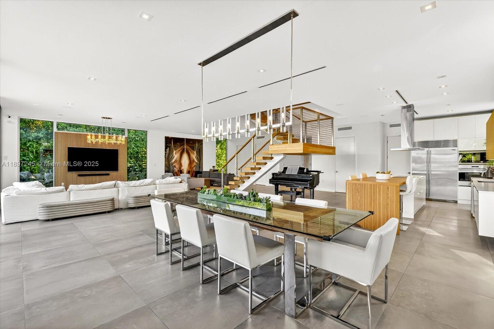 201 Palm Ave Miami Beach, FL 33139