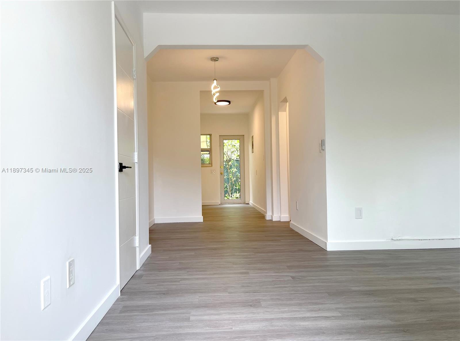 1544 Michigan Ave #2