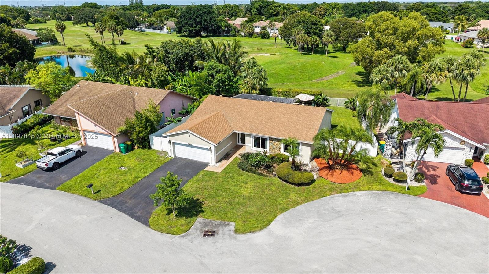 8271 Cassia Ter