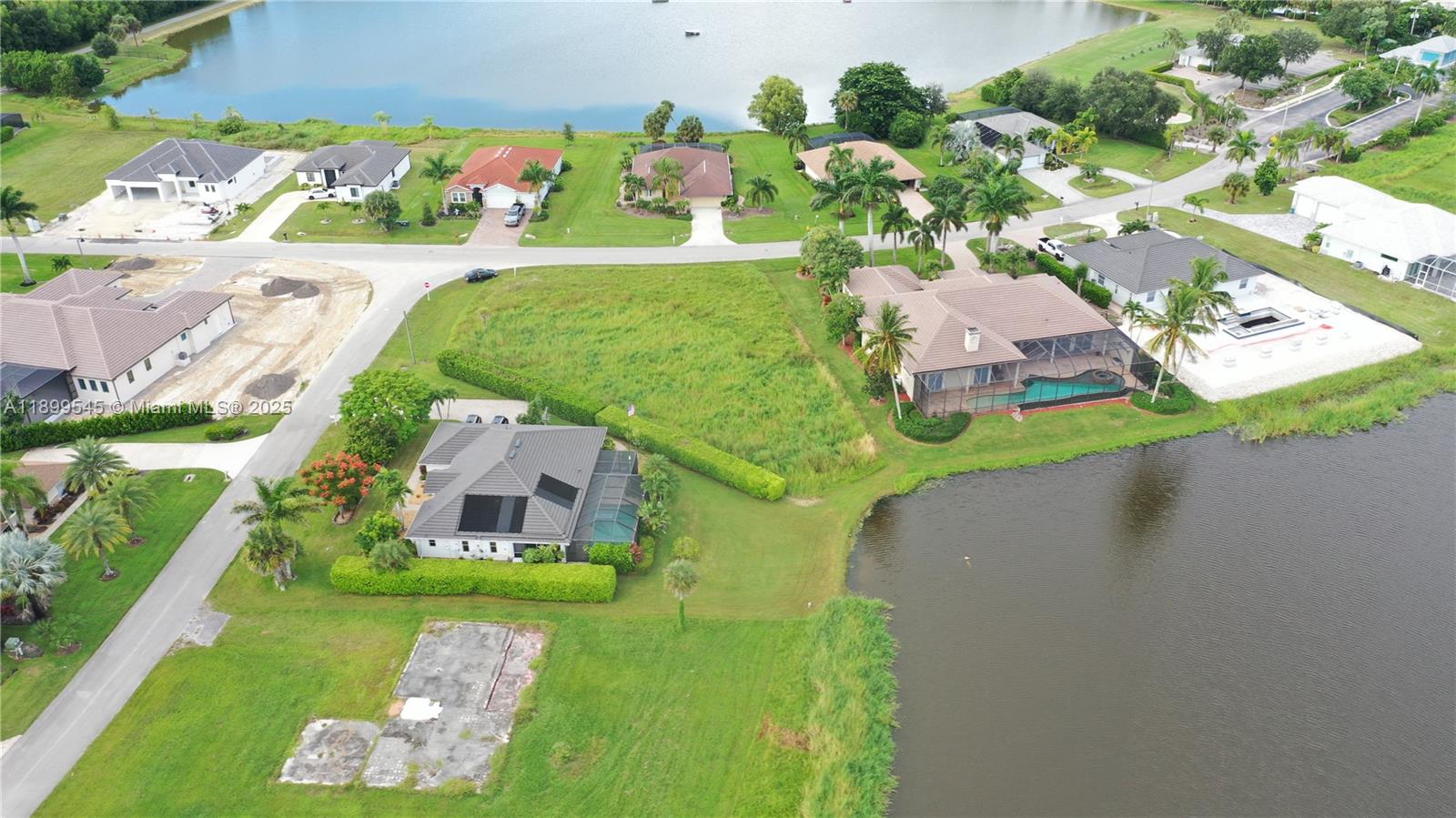 18018 Royal Hammock Blvd Naples, FL 34114