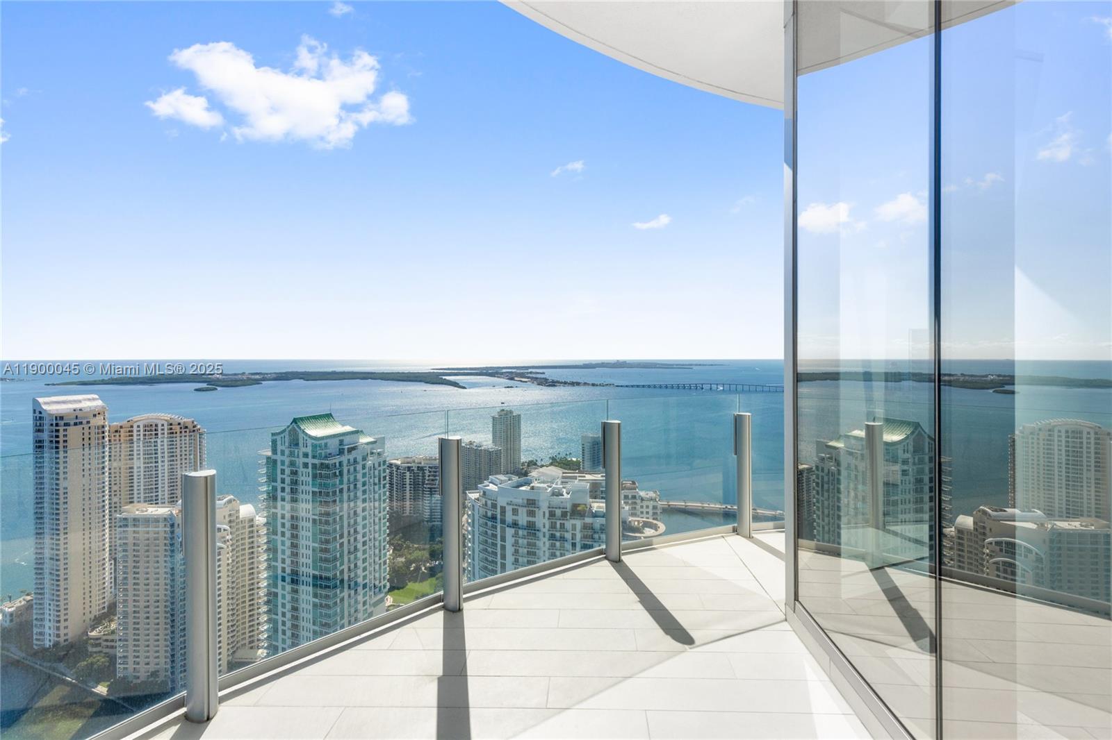300 Biscayne Blvd Way #5201E Miami, FL 33131