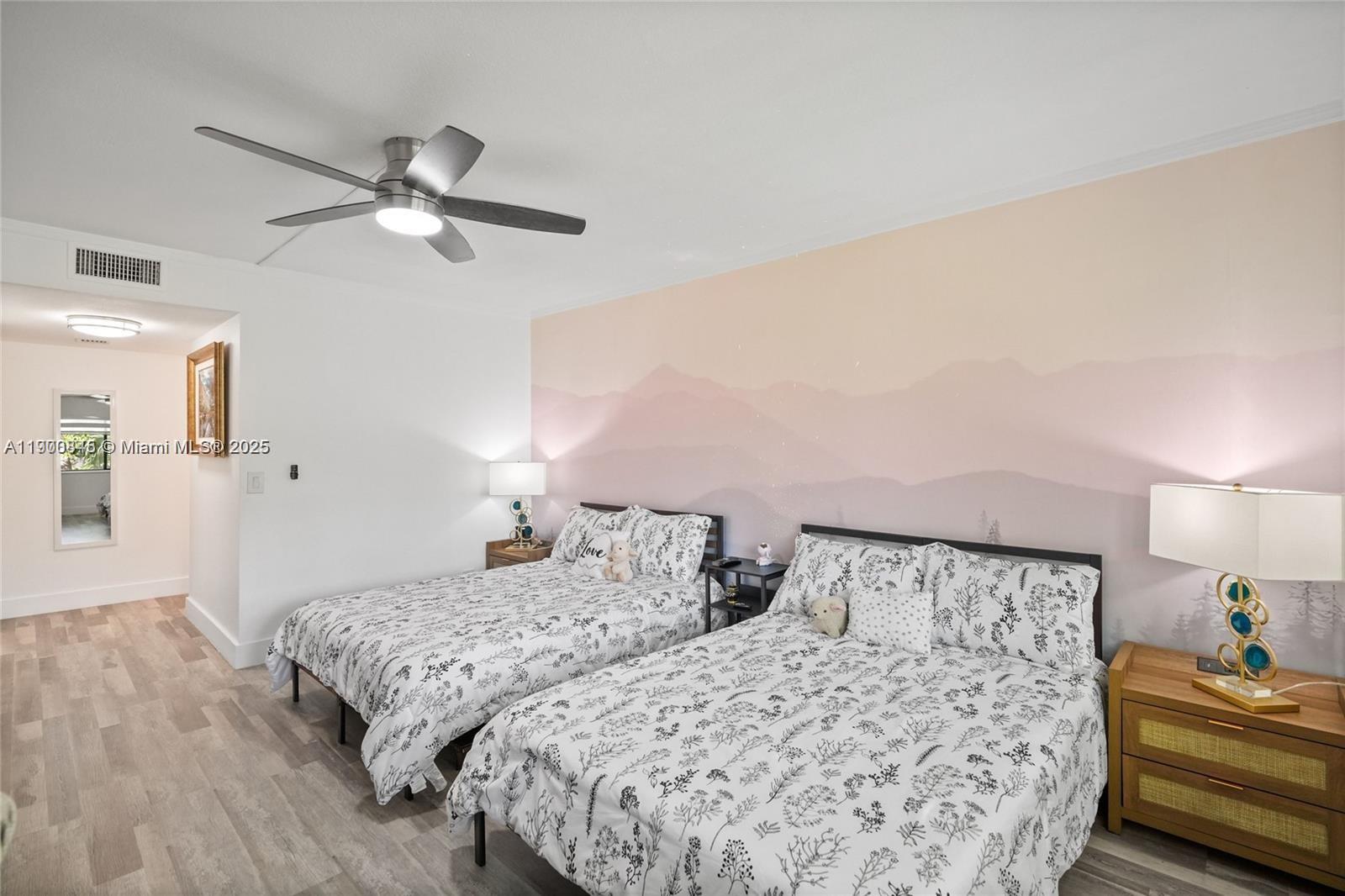 380 Racquet Clb Rd #204 Weston, FL 33326