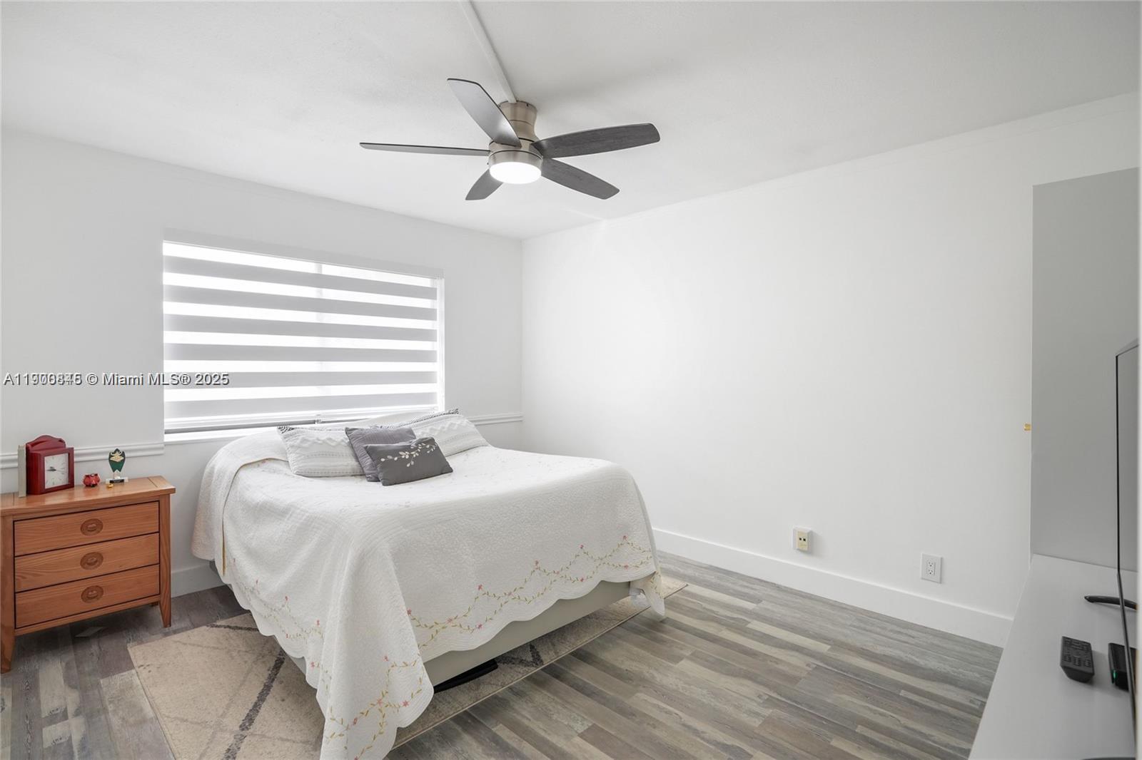 380 Racquet Clb Rd #204 Weston, FL 33326