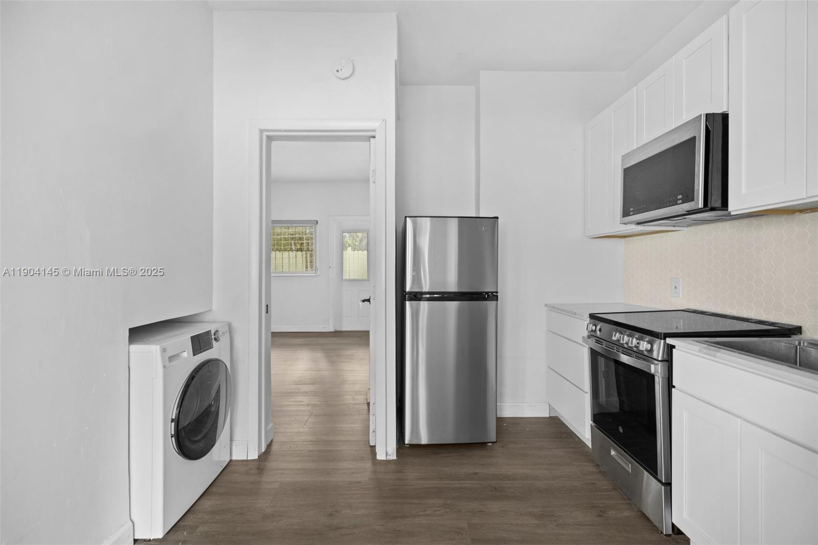 2822 Pine Tree Dr #5